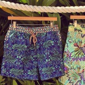 MAAJI Men’s Elephant & Diamond Lined Swim Trunks Size Small